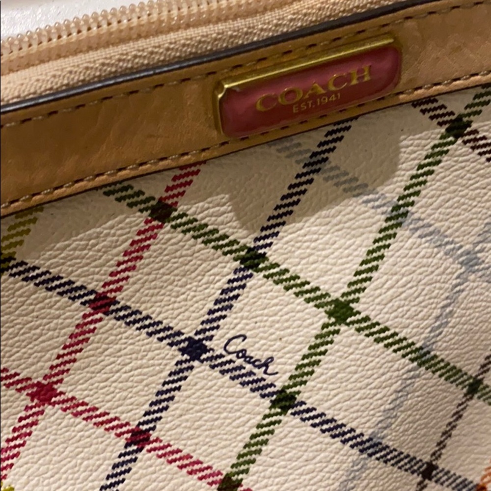 Coach wristlet - Picture 2 of 3